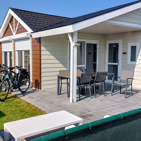 Luxe cottage met fietsen, airco&infrarood cabine Knokke-Heist Buitenkant foto